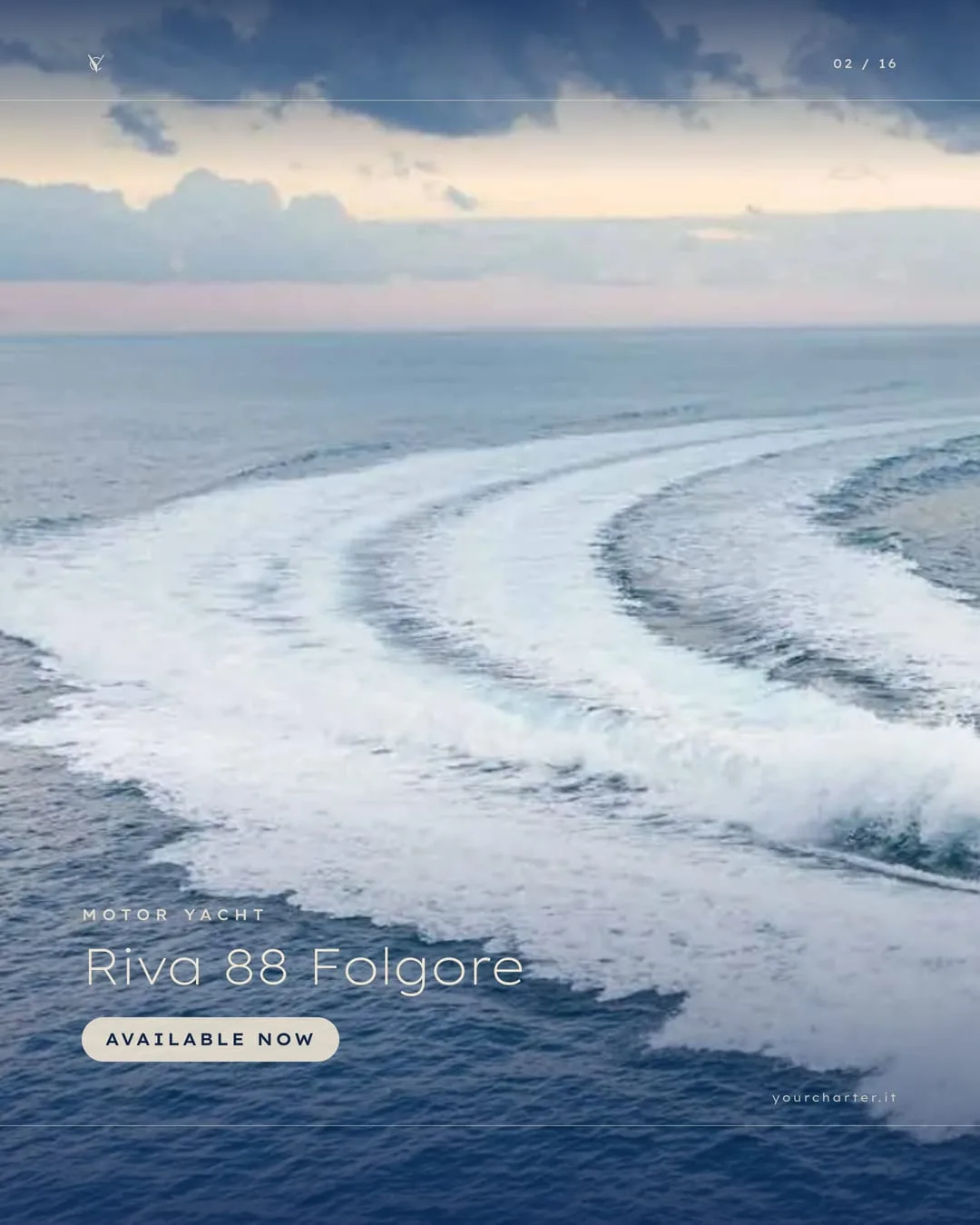 Prima delle tre tavole del panorama: il tramonto e le nuvole sopra il mare aperto, con il nome della barca e «available now»