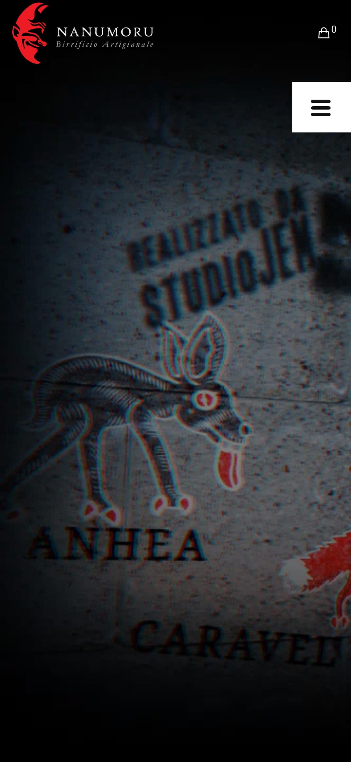 The nanumoru.it home seen from a smartphone, with the wordmark and the mask